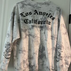 Hollister crew neck sweatshirt in very good condition